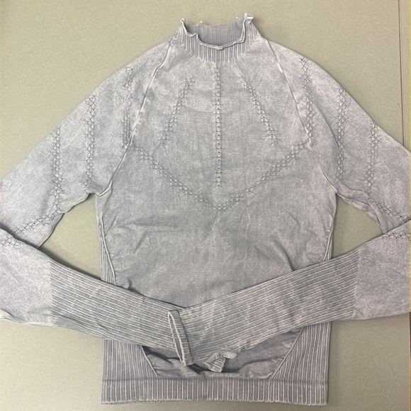 Gray Women's Top - Picture 5 of 7